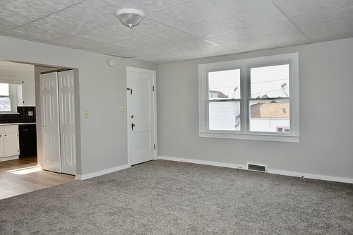 122 S 7th St., Unit B